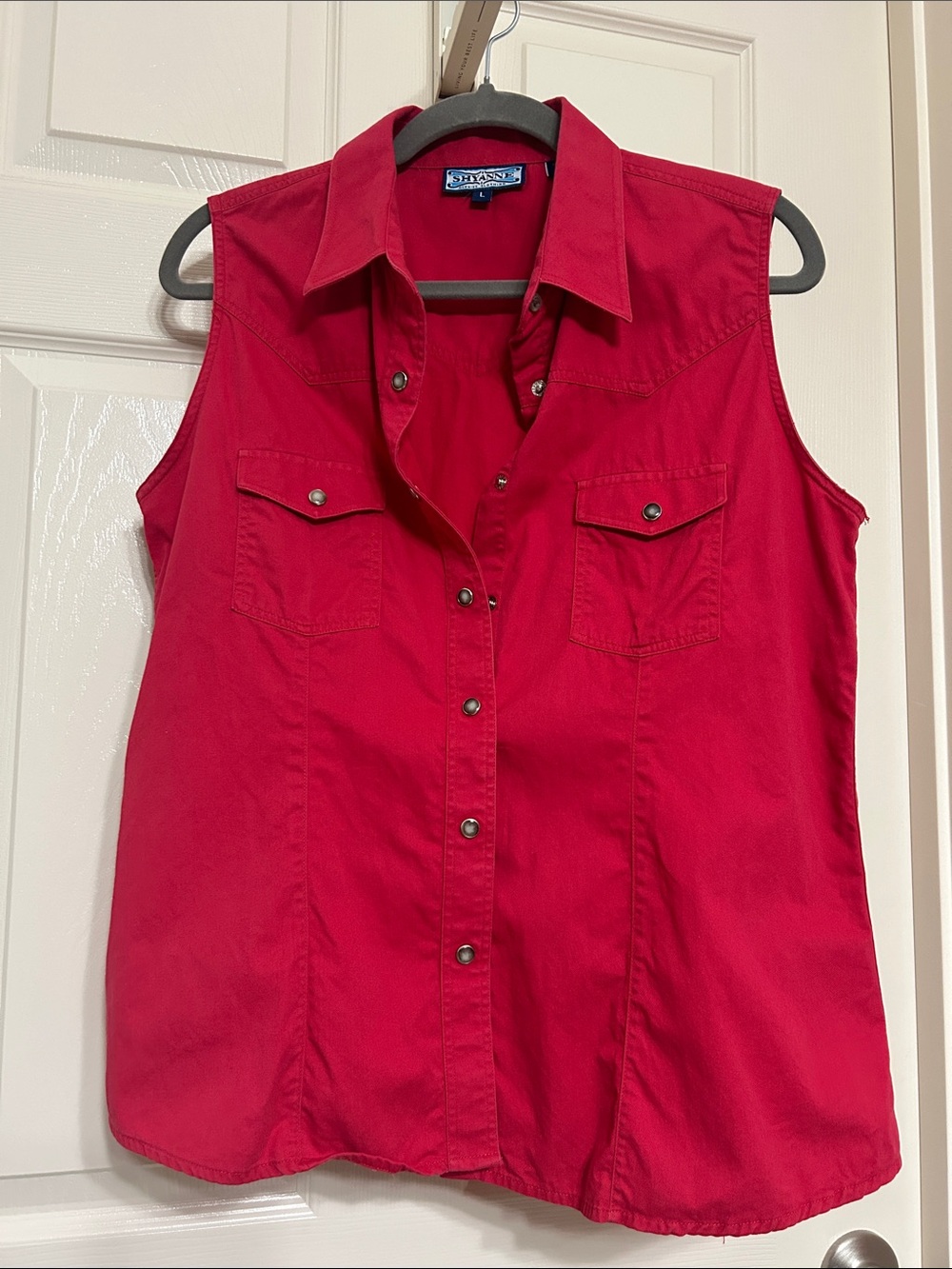 Shyanne Red Denim Sleeveless Western Snap Front Vest 100 percent Cotton L